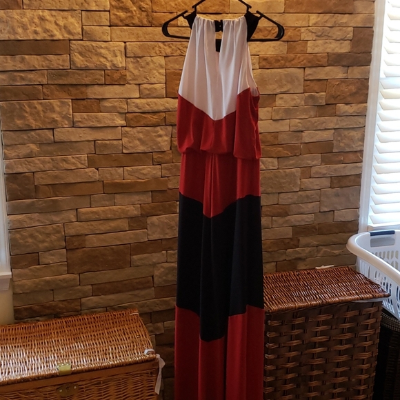 COPY - WHITE HOUSE/BLACK MARKET MAXI DRESS - Picture 4 of 13